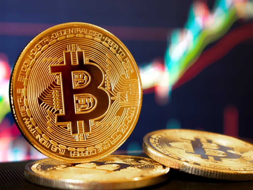 MicroStrategy Purchases $2.1 Billion in Bitcoin, Boosting Holdings to 423,650 BTC